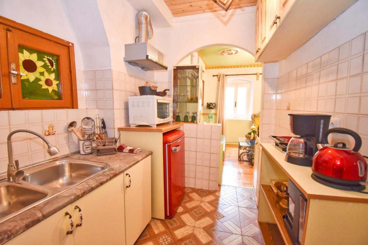 Venetian Well Gallery Apartment In Corfu Old Town Εξωτερικό φωτογραφία