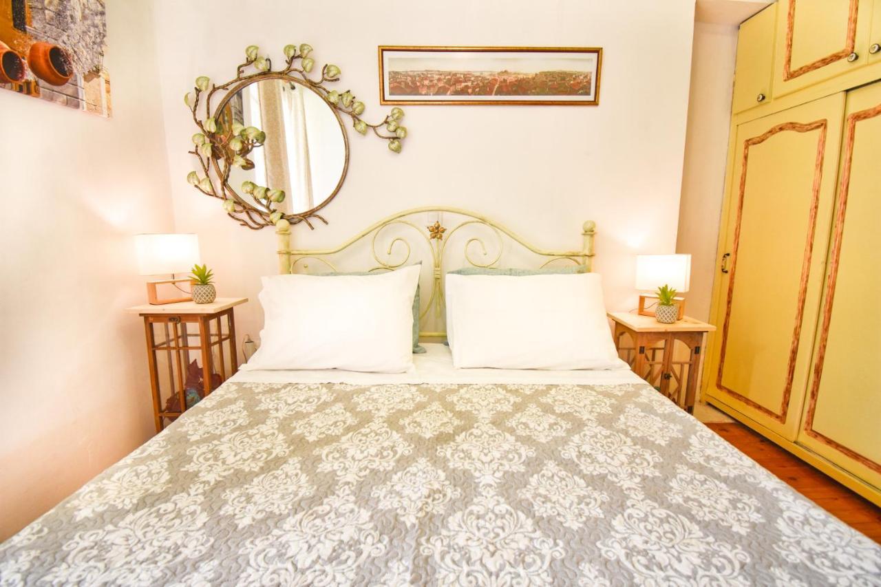 Venetian Well Gallery Apartment In Corfu Old Town Εξωτερικό φωτογραφία